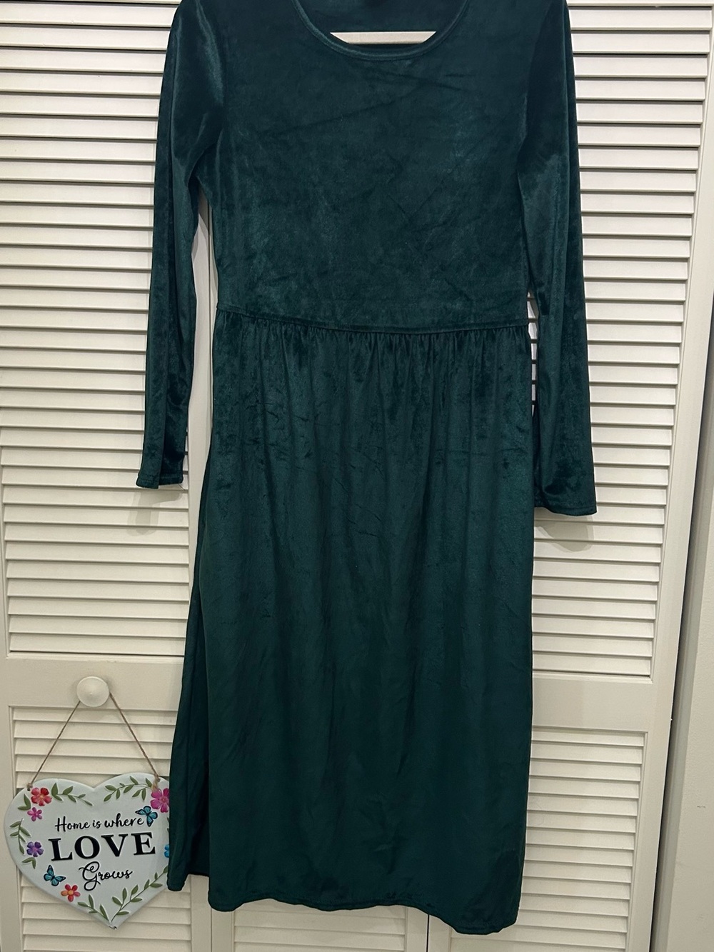 Vintage Dark Green Velvet Long Sleeve Midi Dress
